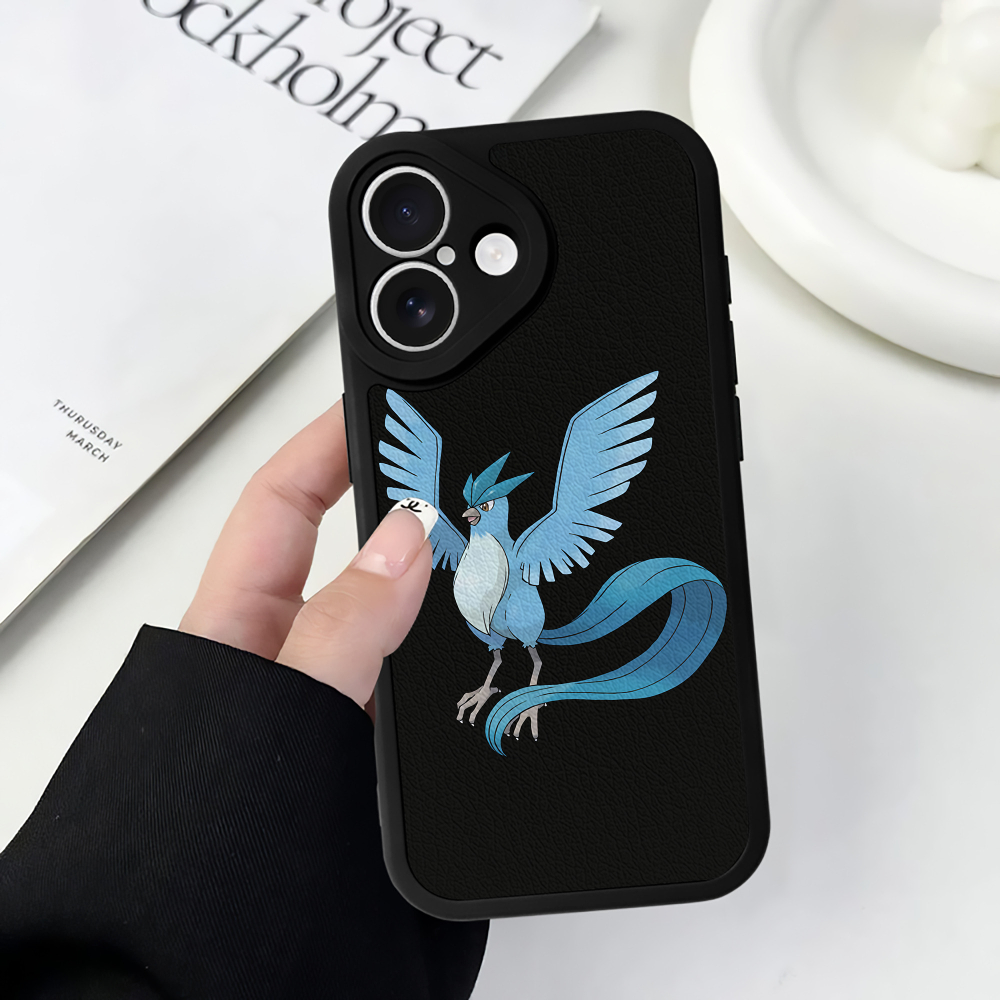 （画像用） ポケットモンスター Pokémon 【iPhone 16シリーズ対応】シリコンスマホケース（レザー調） 材質：シリコン
